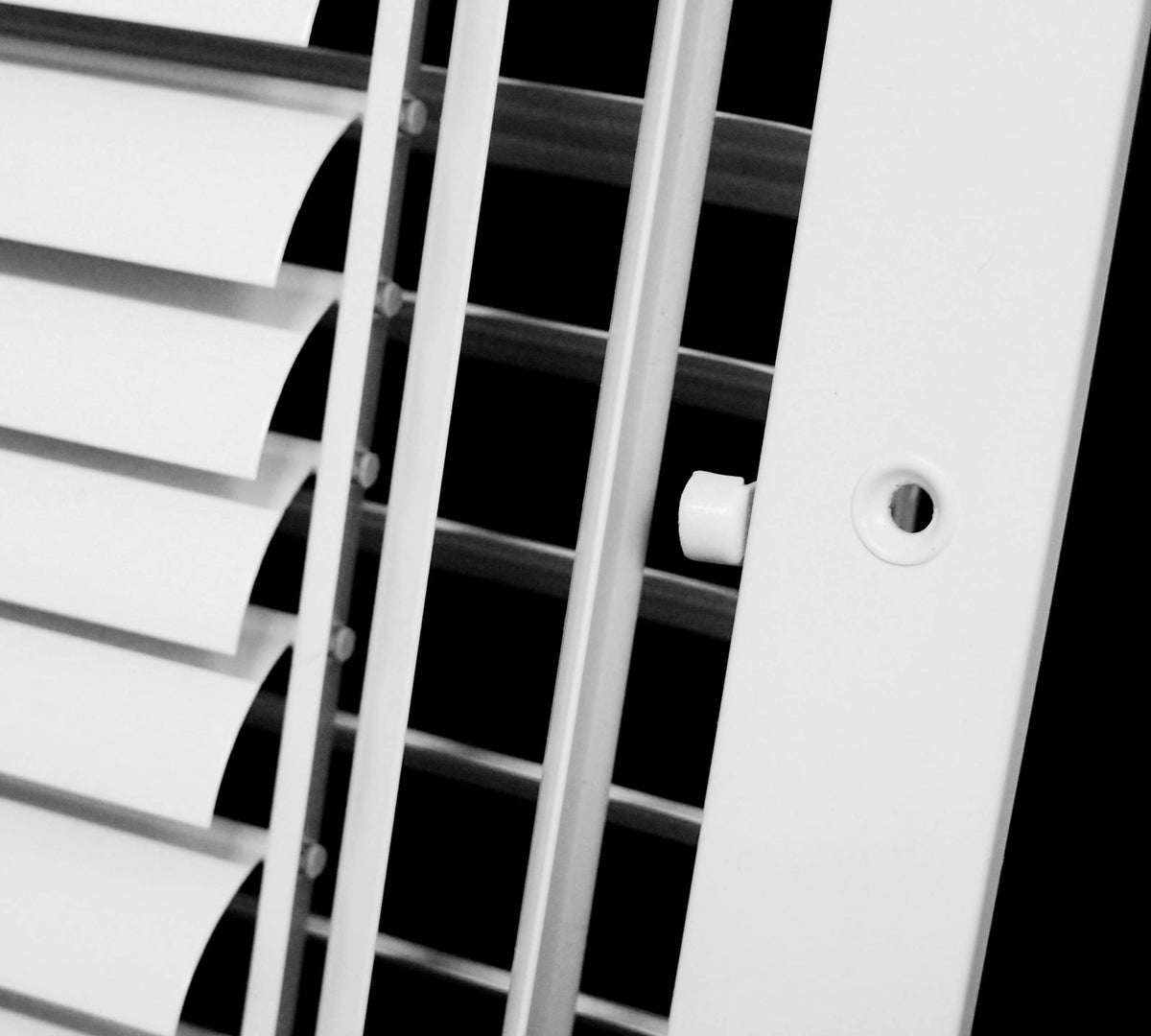 12" X 12" [Duct Opening] 3-Way Air Vent Adjustable Aluminum Curved Blades Integral Multi-Shutter Damper HVAC Diffuser [Outer Dimensions: 13.75"W X 13.75"H]